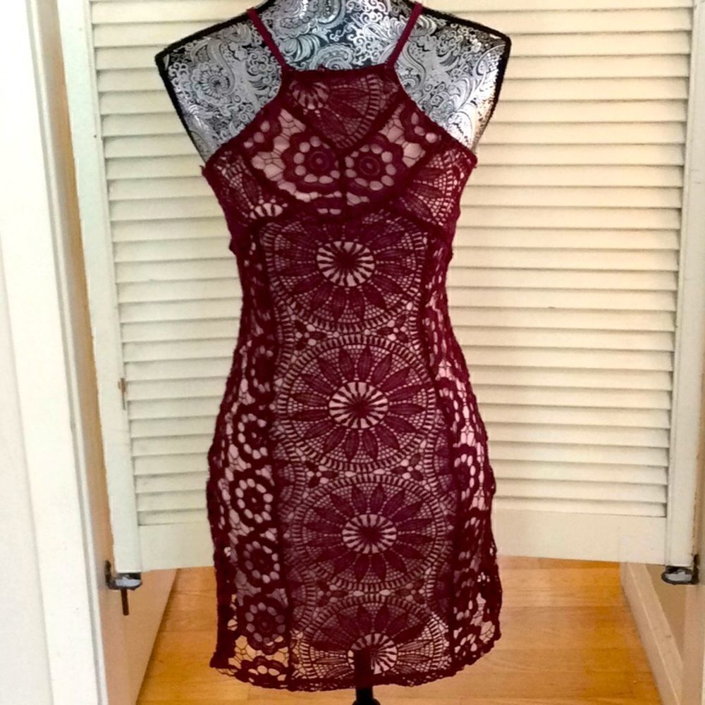 NWT Francesca halter laceover lined dress zipback